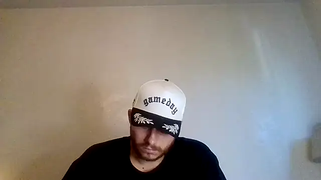 Tallhungandcloudy online show from March 25, 2026, 10:30 pm