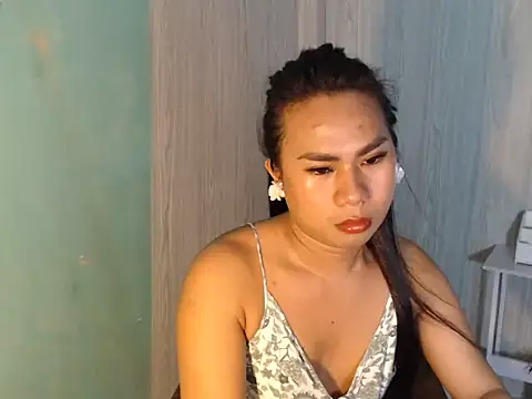 Snapshot of mauie69 chatting on July 3, 2026, 12:06 am mauie69 online show from July 3, 2026, 12:06 am