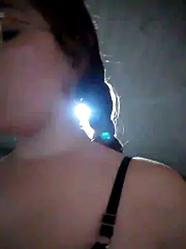 Snapshot of Luna33- chatting on March 29, 2026, 2:13 am Luna33- online show from March 29, 2026, 2:13 am