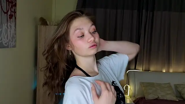 Snapshot of HolliBillig chatting on May 14, 2026, 7:11 pm HolliBillig online show from May 14, 2026, 7:11 pm