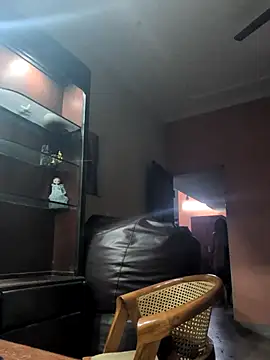 Snapshot of sexysilmy chatting on April 14, 2026, 5:12 am sexysilmy online show from April 14, 2026, 5:12 am