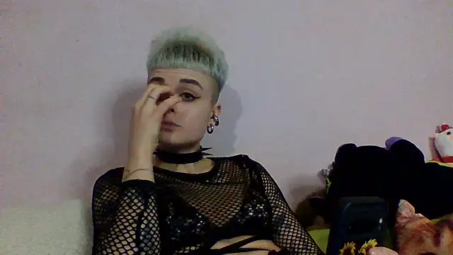 AlisaDear257 online show from April 2, 2026, 7:31 pm