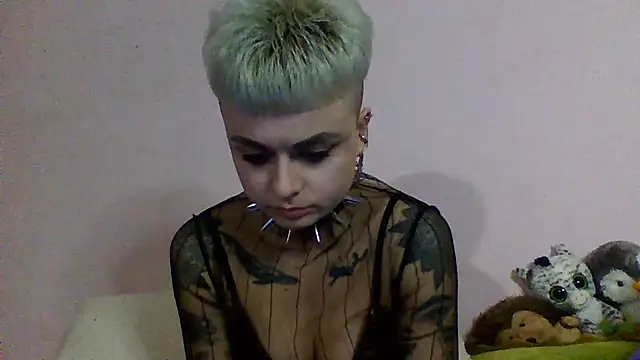 AlisaDear257 online show from April 8, 2026, 5:25 pm