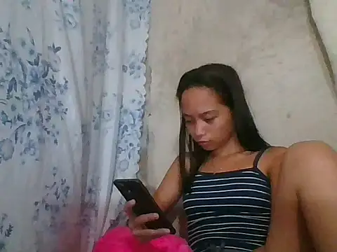 Asianpinay Skinny1818 online show from May 20, 2026, 1:19 pm