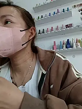 Trang26 online show from February 11, 2026, 4:45 am