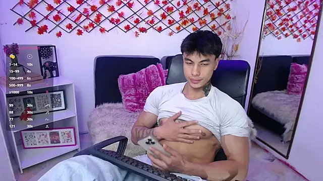 IanWest  online show from April 15, 2026, 1:04 pm