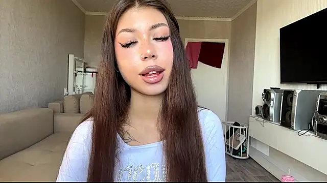 You Club Winx online show from May 22, 2026, 7:39 am
