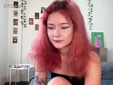 Snapshot of pixieyes00n chatting on February 24, 2026, 2:56 am pixieyes00n online show from February 24, 2026, 2:56 am