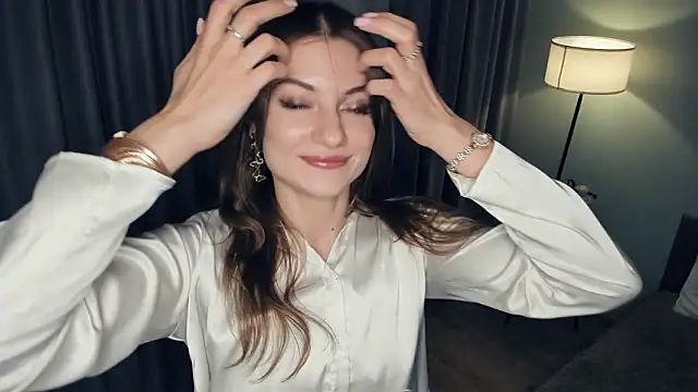 SoniKDesire online show from February 18, 2026, 7:43 pm