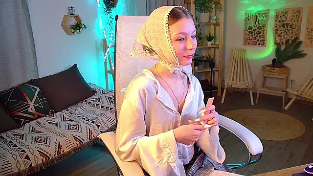 ElliFrankenweenie online show from March 23, 2026, 6:13 am