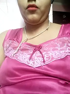 Nency Love143 online show from May 10, 2026, 6:28 am