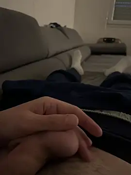 J3r3m66 online show from April 4, 2026, 6:36 pm