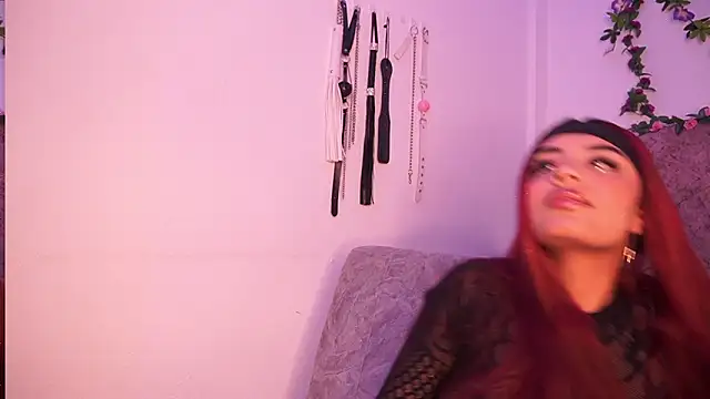 Snapshot of TiffanySander chatting on February 17, 2026, 2:42 am TiffanySander online show from February 17, 2026, 2:42 am