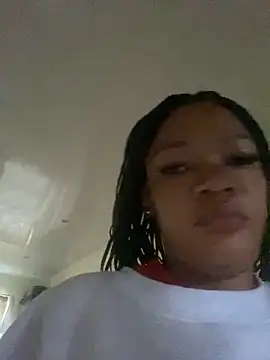 Snapshot of SexyScarlet22 chatting on February 25, 2026, 4:23 am SexyScarlet22 online show from February 25, 2026, 4:23 am