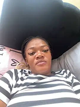 Snapshot of SexyScarlet22 chatting on February 21, 2026, 10:50 am SexyScarlet22 online show from February 21, 2026, 10:50 am