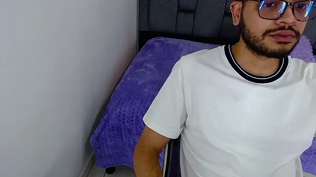 J black  online show from February 19, 2026, 9:01 pm