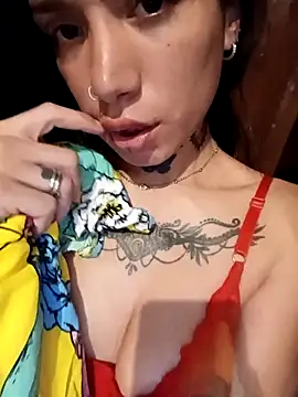 Snapshot of RoxyPop chatting on March 19, 2026, 8:20 pm RoxyPop online show from March 19, 2026, 8:20 pm