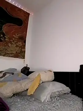 Lucy allen1 online show from February 14, 2026, 2:23 am