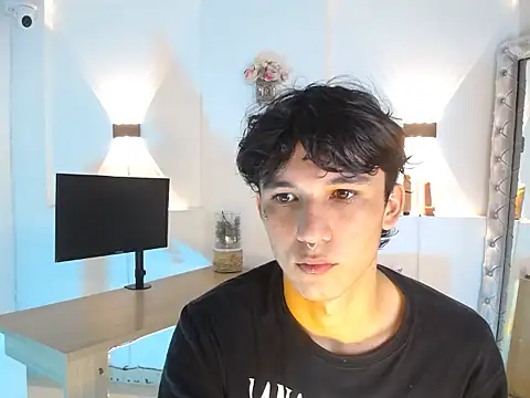 jullian ricci online show from April 9, 2026, 8:59 pm