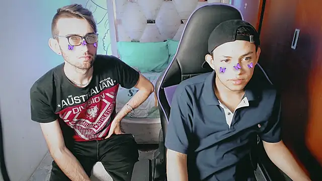 Snapshot of Top_and_bottom chatting on February 20, 2026, 8:11 pm Top and bottom online show from February 20, 2026, 8:11 pm