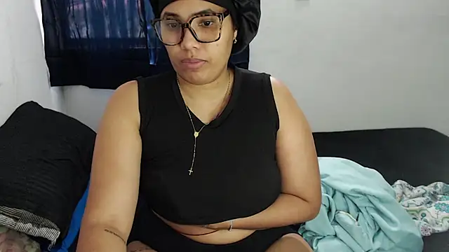 Snapshot of Mrsafroditha chatting on February 24, 2026, 8:42 pm Mrsafroditha online show from February 24, 2026, 8:42 pm