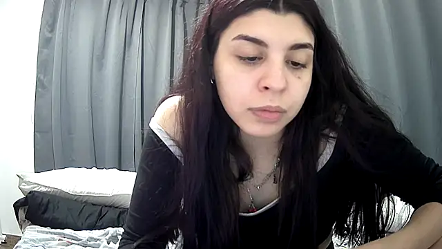 Snapshot of violetazein7 chatting on June 13, 2026, 1:36 am violetazein7 online show from June 13, 2026, 1:36 am