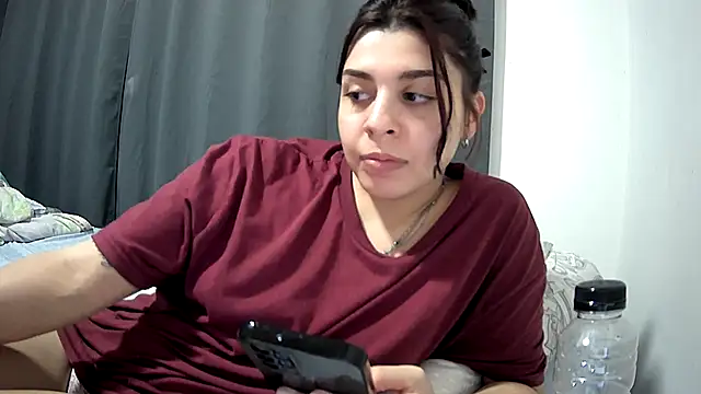 Snapshot of violetazein7 chatting on May 30, 2026, 3:35 am violetazein7 online show from May 30, 2026, 3:35 am