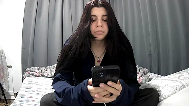 Snapshot of violetazein7 chatting on May 25, 2026, 11:14 pm violetazein7 online show from May 25, 2026, 11:14 pm