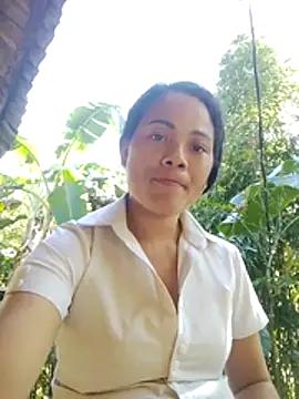 Snapshot of molly-xx chatting on May 13, 2026, 9:16 am molly-xx online show from May 13, 2026, 9:16 am