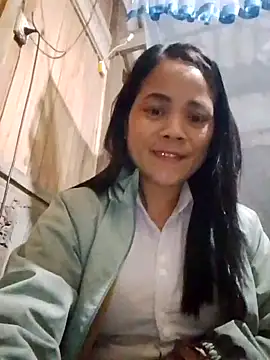 molly-xx online show from February 12, 2026, 10:37 am