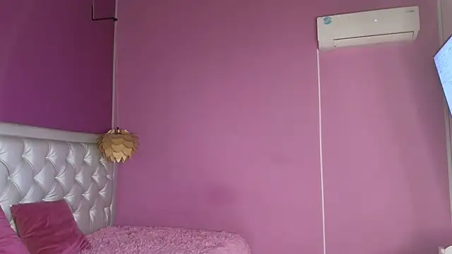 ivonne heaven online show from February 23, 2026, 7:25 pm