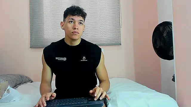 Muscle  Myke online show from March 3, 2026, 12:23 pm