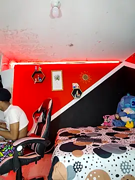 Snapshot of Violeta_R_ chatting on April 15, 2026, 4:51 am Violeta R online show from April 15, 2026, 4:51 am