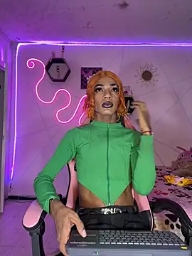 Snapshot of Violeta_R_ chatting on March 2, 2026, 5:08 am Violeta R online show from March 2, 2026, 5:08 am