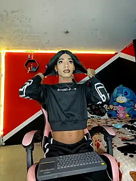 Snapshot of Violeta_R_ chatting on April 8, 2026, 3:52 am Violeta R online show from April 8, 2026, 3:52 am