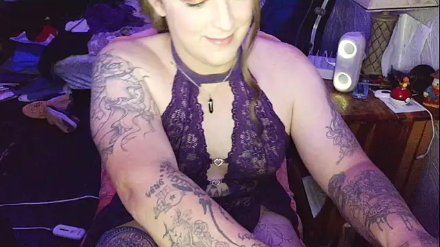 Abagail soft online show from March 8, 2026, 2:04 am