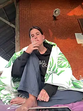 Snapshot of fairy_bell chatting on February 18, 2026, 12:52 am fairy bell online show from February 18, 2026, 12:52 am