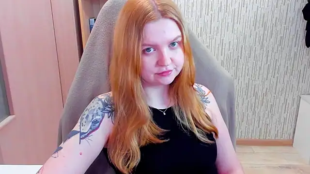 AnitaXVine online show from April 25, 2026, 6:16 pm