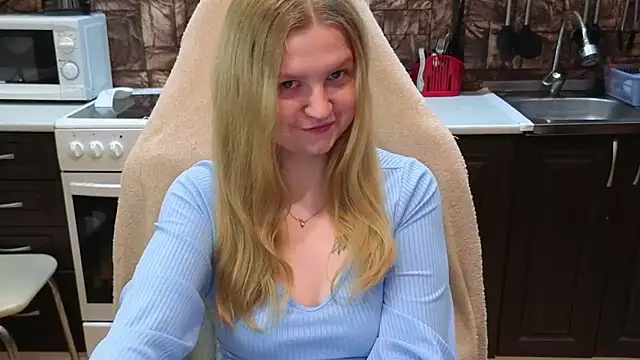 Snapshot of AnitaXVine chatting on June 18, 2026, 7:30 pm AnitaXVine online show from June 18, 2026, 7:30 pm