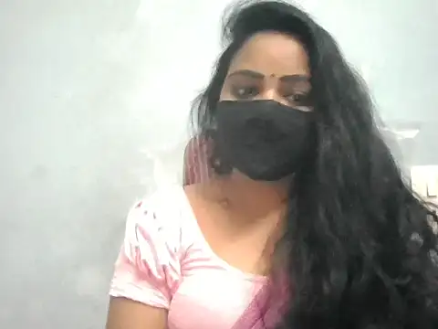 Snapshot of Rathi-priyaa chatting on June 5, 2026, 5:23 am Rathi-priyaa online show from June 5, 2026, 5:23 am