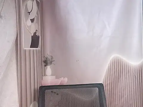 Girl-crazy1 online show from March 1, 2026, 6:57 am