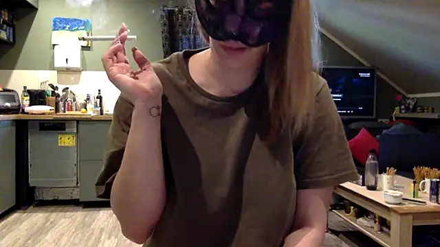 Snapshot of czarnula8 chatting on May 23, 2026, 3:33 pm czarnula8 online show from May 23, 2026, 3:33 pm