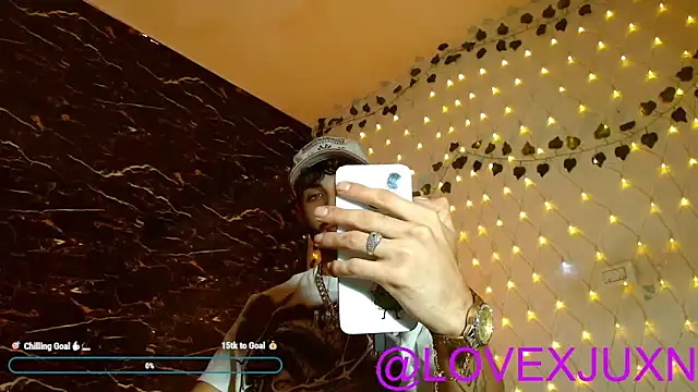 Snapshot of LovexJuxn8 chatting on May 5, 2026, 1:19 am LovexJuxn8 online show from May 5, 2026, 1:19 am