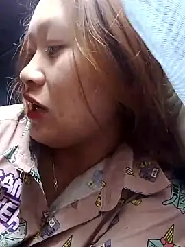 Snapshot of bany-lee chatting on May 6, 2026, 1:59 pm bany-lee online show from May 6, 2026, 1:59 pm