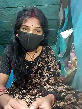 Snapshot of Desi_Couple_P chatting on March 19, 2026, 12:43 am Desi Couple P online show from March 19, 2026, 12:43 am