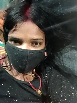 Snapshot of Desi_Couple_P chatting on March 14, 2026, 1:33 am Desi Couple P online show from March 14, 2026, 1:33 am