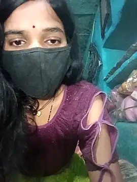 Snapshot of Desi_Couple_P chatting on April 10, 2026, 12:39 am Desi Couple P online show from April 10, 2026, 12:39 am