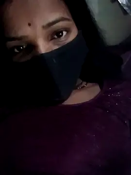 Snapshot of Desi_Couple_P chatting on April 15, 2026, 1:00 am Desi Couple P online show from April 15, 2026, 1:00 am