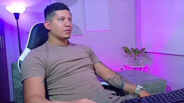 robertobaggioo online show from July 20, 2026, 12:40 pm