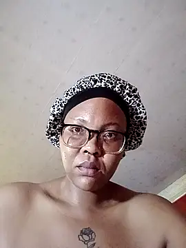 Snapshot of ShantelBootyBoobs chatting on April 10, 2026, 7:32 pm ShantelBootyBoobs online show from April 10, 2026, 7:32 pm